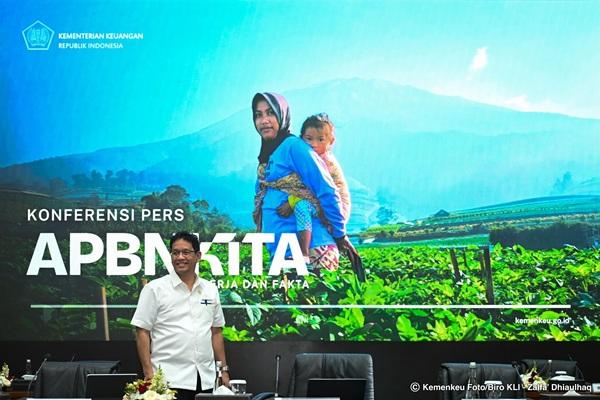Menkeu Purbaya Ditantang Sikat Mafia Tekstil