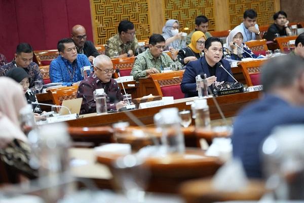 Komisi X DPR RI Beri Pujian, Menpora Erick Sebut Hasil Apik Tak Membuat Terlena