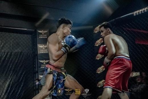 Rahul Pinem dan Alex Yudha Pratama Menang di Underground Fighting Indonesia