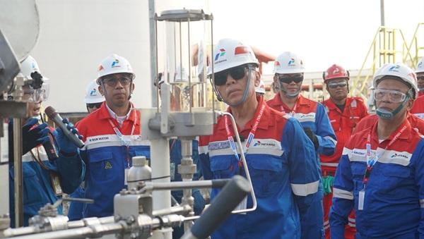 Komut Pertamina Kawal Kedaulatan Energi dari Kesiapan SAF Juanda Hingga Operasional B50 Surabaya