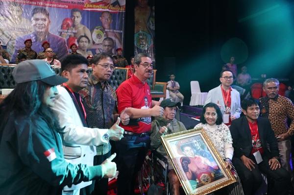 Gubernur Maluku Beli Lelang Lukisan Ellyas Pical, Rina Sihaaya Merasa Sangat Dihargai