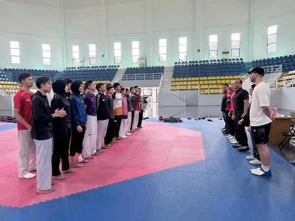 Pelatih Iran Geser Pelatih Korsel, Terobosan Richard Tampubolon Menjawab Tantangan Prestasi