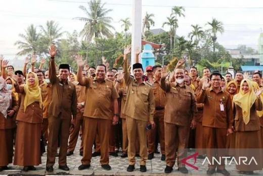 166 Pejabat Fungsional Pariaman Dilantik