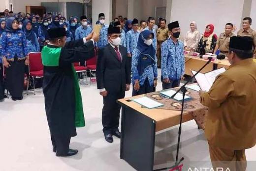 Bupati Padang Pariaman Lantik 97 Pejabat Fungsional