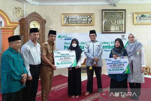 Dua Ahli Waris Tenaga Keagamaan Solok Terima Santunan Kematian BPJamsostek Rp84 Juta