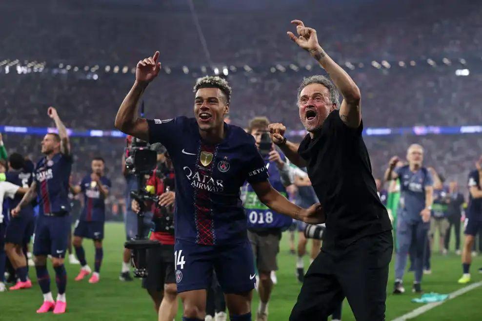 PSG Cetak Sejarah Klub Prancis, Enrique: Lawan Arsenal Sangat Sulit