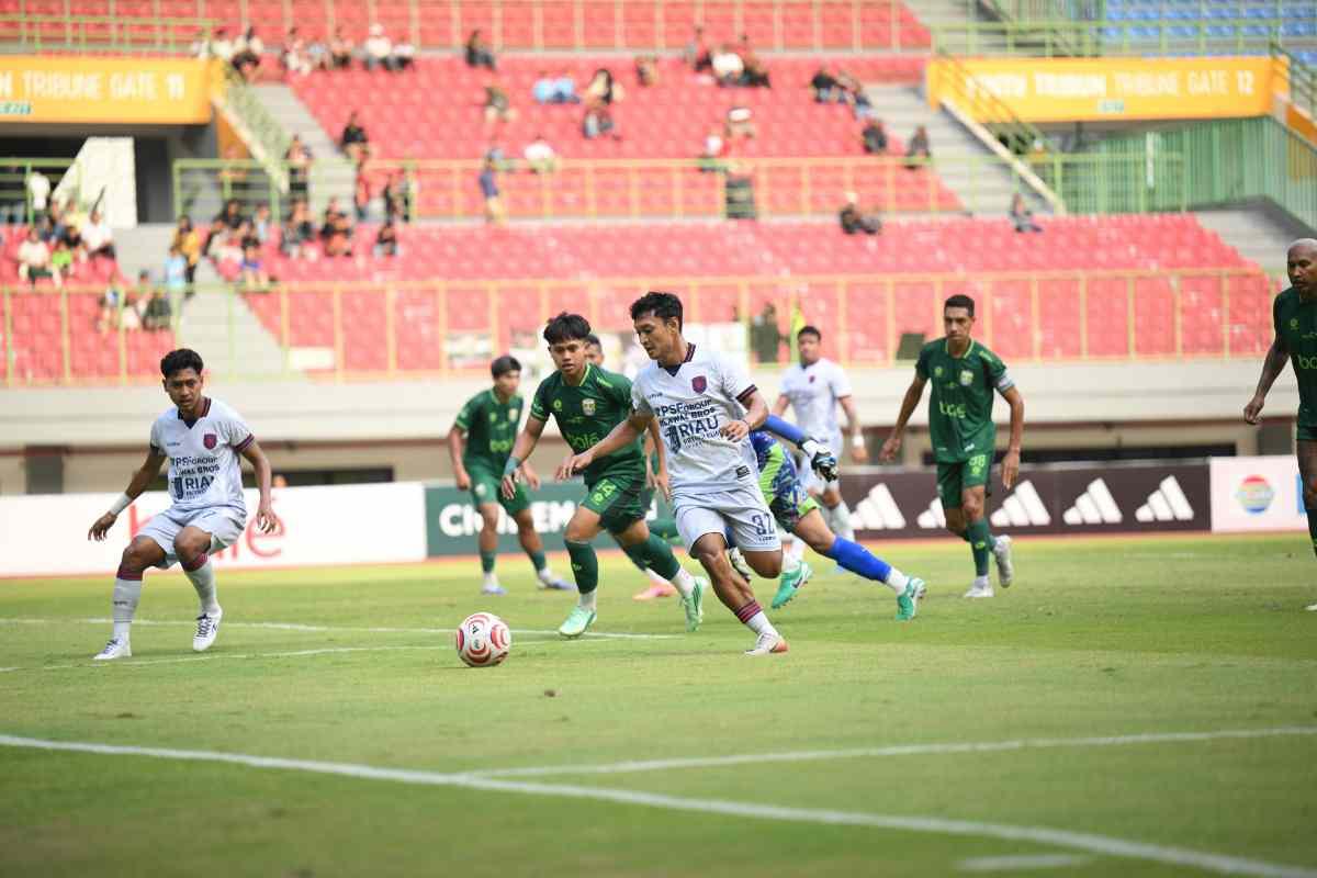 Drama Menit Akhir! Penalti Ditepis, PSPS Pekanbaru Gagal Curi Tiga Poin di Markas Adhyaksa FC